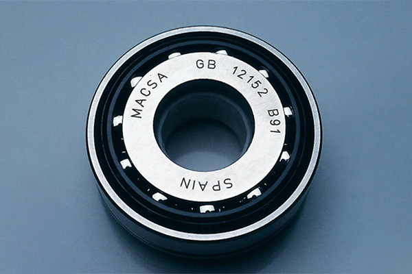 Why Laser Marking Machines Are Dominating the Industry: 8 Key Advantages